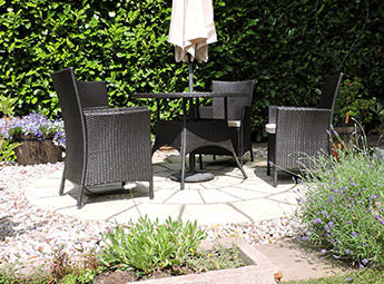 garden-patio-area-nottingham-building-works-castleton-installations